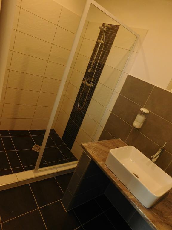 Sunrise Apartmanhaz Balatonfured Ngoại thất bức ảnh