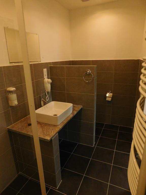 Sunrise Apartmanhaz Balatonfured Ngoại thất bức ảnh